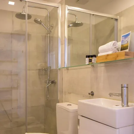 Stylish With Private Patio By Lovelystay * Lissabon