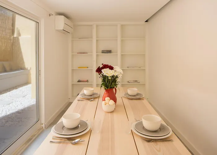 Stylish With Private Patio By Lovelystay * Lisboa