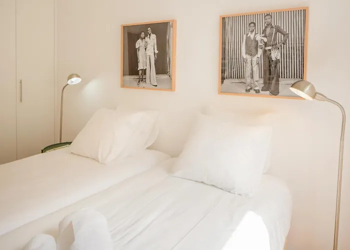 Stylish With Private Patio By Lovelystay Appartement